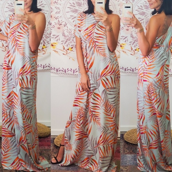 Tyche Dresses & Skirts - Tyche One Shoulder/Cold Shoulder Fern Print Maxi
